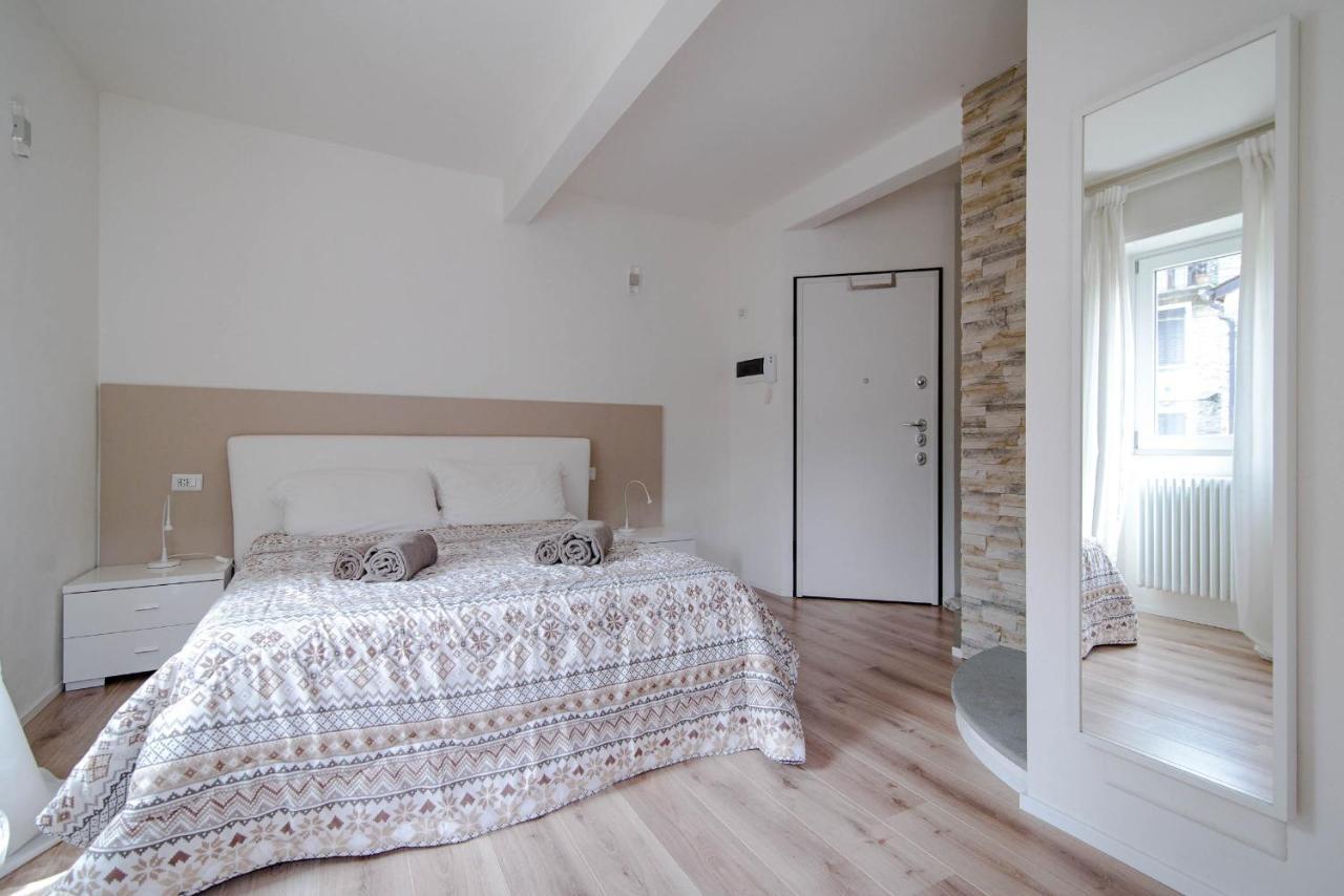 Laglio Apartment Above George מראה חיצוני תמונה
