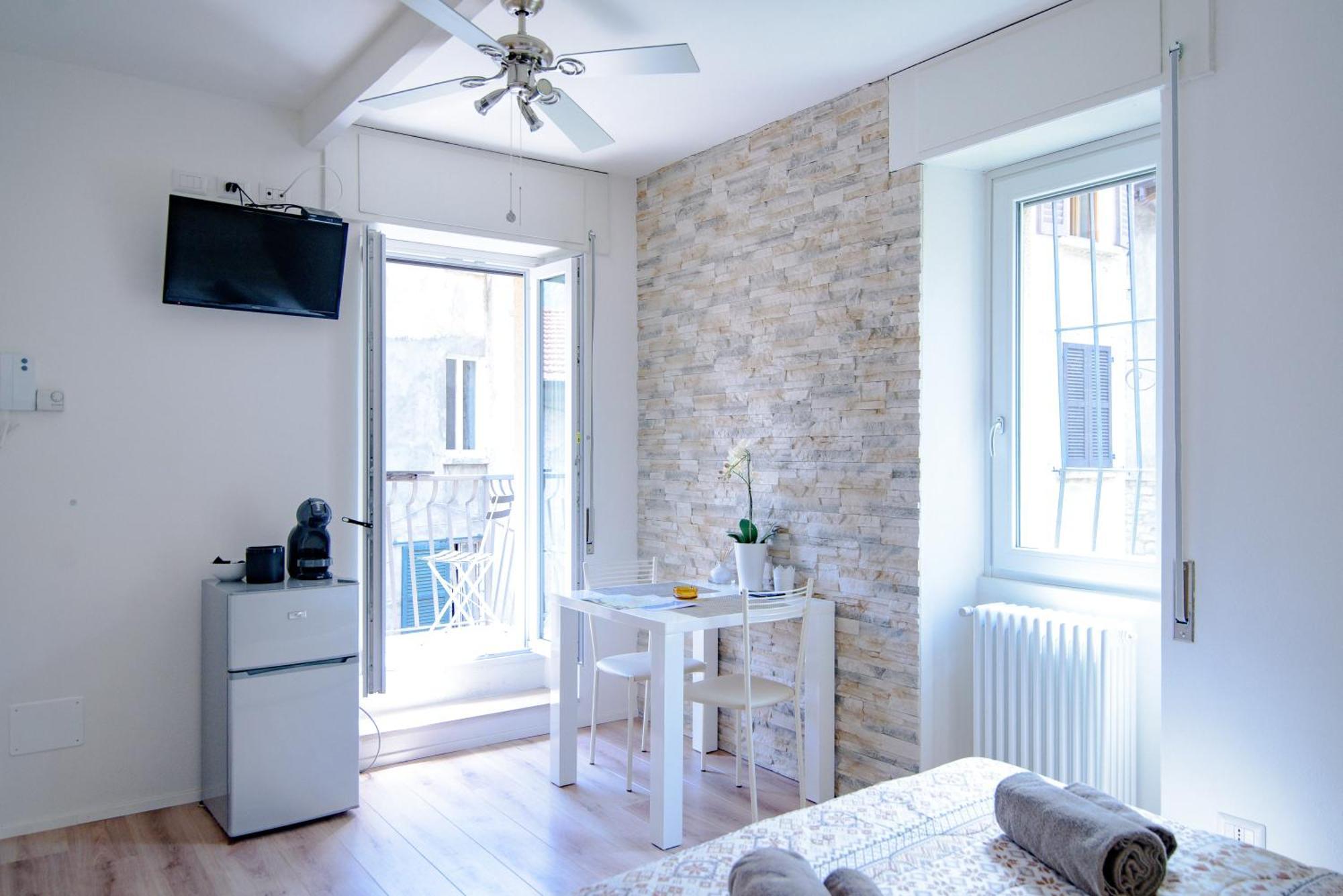 Laglio Apartment Above George מראה חיצוני תמונה