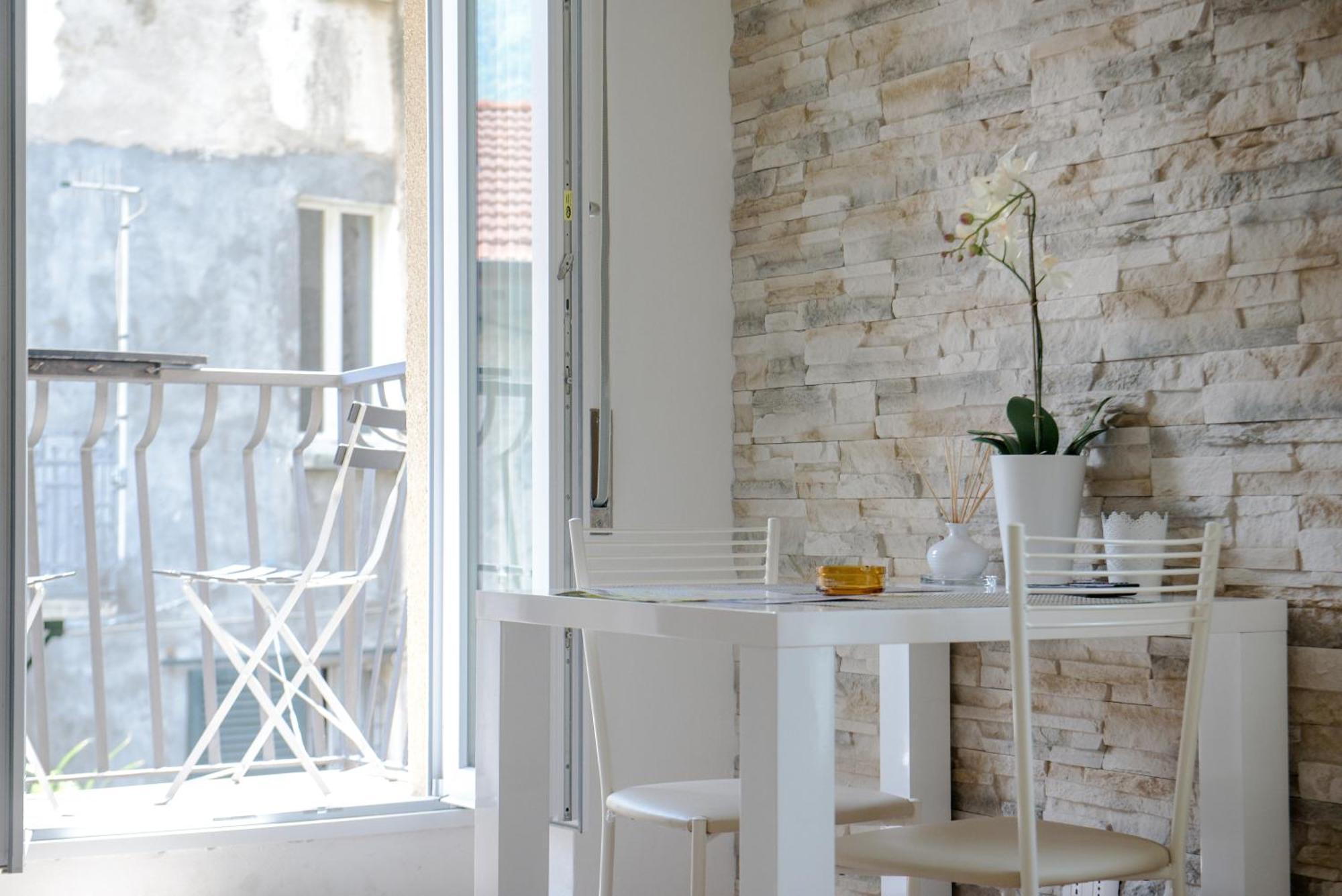 Laglio Apartment Above George מראה חיצוני תמונה
